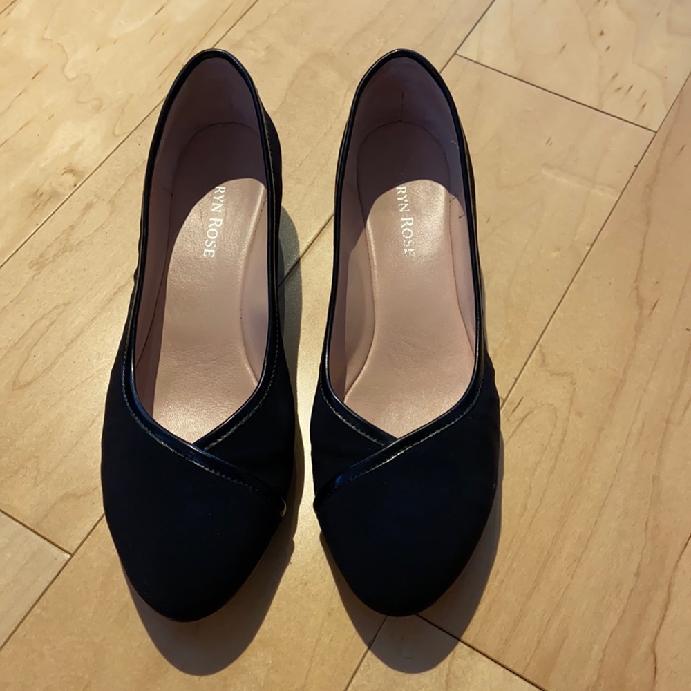 Taryn rose wedge black size 7